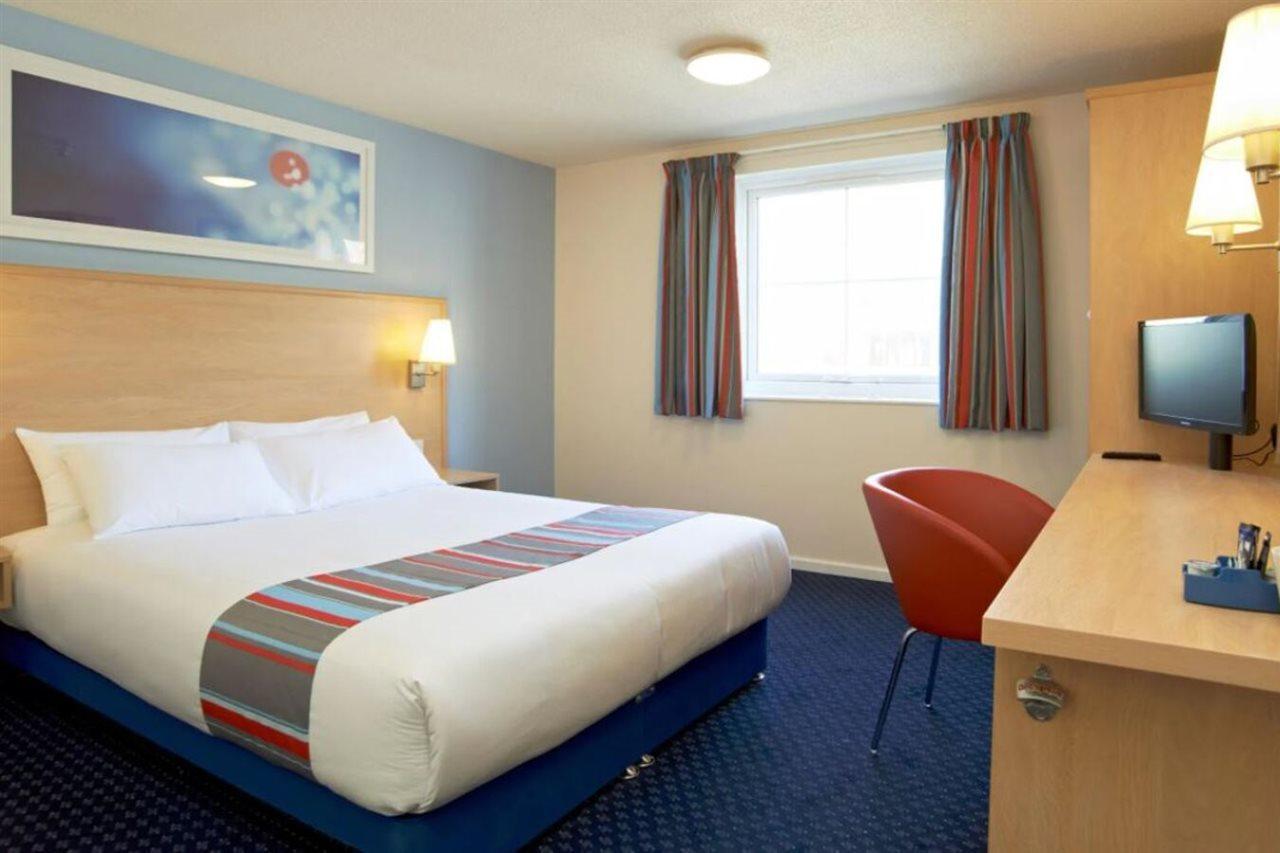 Travelodge Newbury Tot Hill Highclere Экстерьер фото